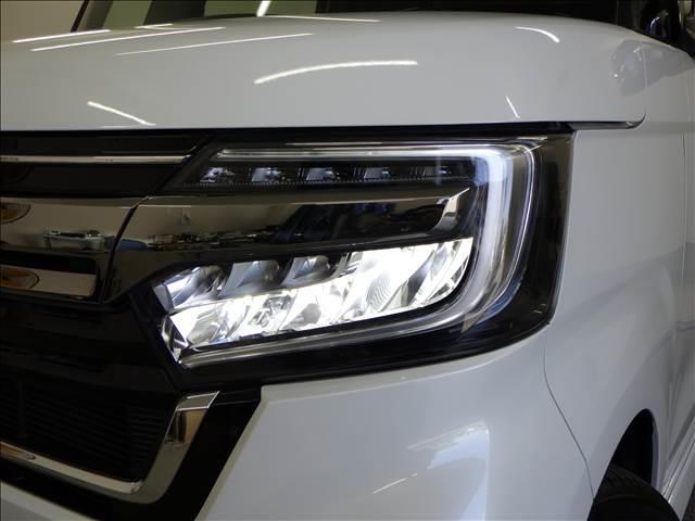 N-BOXカスタム カスタム L 8インチナビ/フルセグTV 両側パワースライド 両席電動スライドドア Pソナー SDナビゲーション 電動格納ミラ- 衝突安全ボディ サイドエアバッグ ナビTV Aストップ シートヒータ キーフリーシステム LEDライト リアカメ AC スマキー(9枚目)