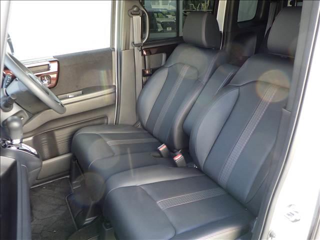 N-BOXカスタム カスタム L 8インチナビ/フルセグTV 両側パワースライド 両席電動スライドドア Pソナー SDナビゲーション 電動格納ミラ- 衝突安全ボディ サイドエアバッグ ナビTV Aストップ シートヒータ キーフリーシステム LEDライト リアカメ AC スマキー(13枚目)