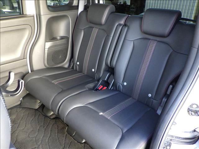 N-BOXカスタム カスタム L 8インチナビ/フルセグTV 両側パワースライド 両席電動スライドドア Pソナー SDナビゲーション 電動格納ミラ- 衝突安全ボディ サイドエアバッグ ナビTV Aストップ シートヒータ キーフリーシステム LEDライト リアカメ AC スマキー(14枚目)