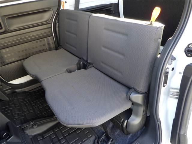 N-VAN Lホンダセンシング 6速MT ディスプレイオーディオ 1オナ Aストップ エアコン USB接続 電動格納ドアミラー 盗難防止システム エアバッグ パワーステアリング ESC Wエアバッグ キーレスエントリー オートライト 衝突安全ボディ ABS(11枚目)