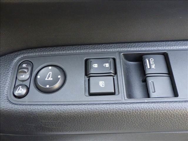 N-VAN Lホンダセンシング 純正8インチナビ/TV バックカメラ フルセグテレビ 1オナ Aストップ エアコン USB接続 禁煙車 電動格納ドアミラー 盗難防止システム クルーズコントロール エアバッグ 左右スライドドア パワーステアリング ESC Wエアバッグ(23枚目)