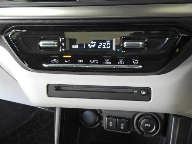 スイフト １．２ハイブリッドＭＺ　全方位カメラ　９インチナビ／ＴＶ　ＵＳＢ　エアバック　エアロ　バックアイカメラ　クリアランスソナー　フルセグＴＶ　ＬＥＤライト　ナビＴＶ　スマートキー　メモリーナビ　オートクルーズコントロール　Ｓヒーター　キーレス　パワステ　ＡＢＳ（10枚目）