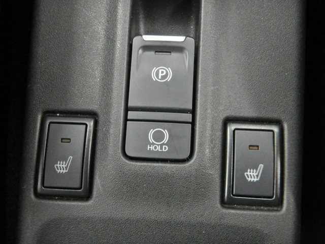 スイフト １．２ハイブリッドＭＺ　全方位カメラ　９インチナビ／ＴＶ　ＵＳＢ　エアバック　エアロ　バックアイカメラ　クリアランスソナー　フルセグＴＶ　ＬＥＤライト　ナビＴＶ　スマートキー　メモリーナビ　オートクルーズコントロール　Ｓヒーター　キーレス　パワステ　ＡＢＳ（12枚目）