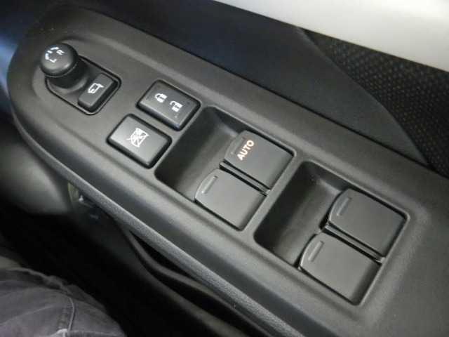 スイフト １．２ハイブリッドＭＺ　全方位カメラ　９インチナビ／ＴＶ　ＵＳＢ　エアバック　エアロ　バックアイカメラ　クリアランスソナー　フルセグＴＶ　ＬＥＤライト　ナビＴＶ　スマートキー　メモリーナビ　オートクルーズコントロール　Ｓヒーター　キーレス　パワステ　ＡＢＳ（46枚目）