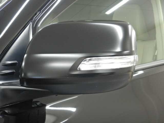 ランドクルーザープラド ２．７ＴＸ－ＬマットブラックＥＤ　ＳＲ／全方位カメラ　ナビ　オートクルーズ　踏み間違い防止装置　ワンオーナー車　３６０度カメラ　電格サードシート　フロントカメラ　セキュリティー　シートヒータ　電動パワーシート　黒革シート　ＥＴＣ車載器　３列シート　地デジＴＶ（16枚目）