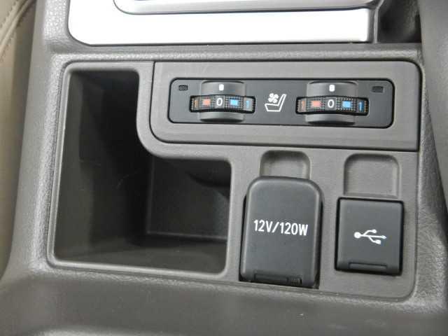 ランドクルーザープラド ２．７ＴＸ－ＬマットブラックＥＤ　ＳＲ／全方位カメラ　ナビ　オートクルーズ　踏み間違い防止装置　ワンオーナー車　３６０度カメラ　電格サードシート　フロントカメラ　セキュリティー　シートヒータ　電動パワーシート　黒革シート　ＥＴＣ車載器　３列シート　地デジＴＶ（33枚目）