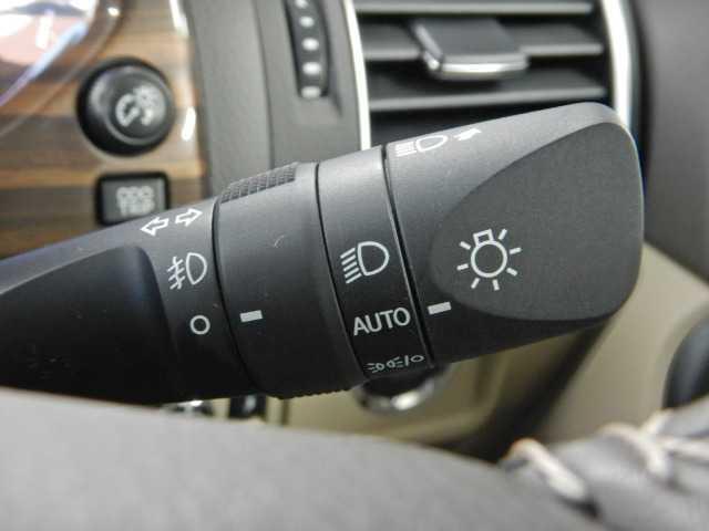 ランドクルーザープラド ２．７ＴＸ－ＬマットブラックＥＤ　ＳＲ／全方位カメラ　ナビ　オートクルーズ　踏み間違い防止装置　ワンオーナー車　３６０度カメラ　電格サードシート　フロントカメラ　セキュリティー　シートヒータ　電動パワーシート　黒革シート　ＥＴＣ車載器　３列シート　地デジＴＶ（36枚目）