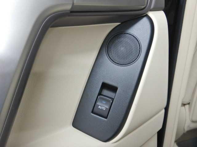 ランドクルーザープラド ２．７ＴＸ－ＬマットブラックＥＤ　ＳＲ／全方位カメラ　ナビ　オートクルーズ　踏み間違い防止装置　ワンオーナー車　３６０度カメラ　電格サードシート　フロントカメラ　セキュリティー　シートヒータ　電動パワーシート　黒革シート　ＥＴＣ車載器　３列シート　地デジＴＶ（39枚目）