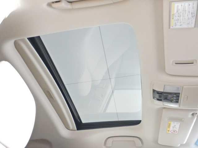 ランドクルーザープラド ２．７ＴＸ－ＬマットブラックＥＤ　ＳＲ／全方位カメラ　ナビ　オートクルーズ　踏み間違い防止装置　ワンオーナー車　３６０度カメラ　電格サードシート　フロントカメラ　セキュリティー　シートヒータ　電動パワーシート　黒革シート　ＥＴＣ車載器　３列シート　地デジＴＶ（43枚目）