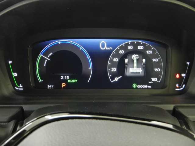 ステップワゴン ２．０ｅ：ＨＥＶ　ＳＰＡＤＡ　ＰＲＥＭＩＵＭ　ＬＩＮＥ　ナビ　マルチカメラ　両側自動ドア　Ｆセグ　ＵＳＢ接続　クリアランスソナ　クルーズＣ　助手席エアバッグ　電格ミラー　スマートＫ　シ－トヒ－タ－　バックカメラ　オットマン　ＬＥＤライト　キーフリー　３列シート（14枚目）