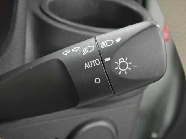 ミラトコット L SA3 LEDライト コーナーセンサー 電動格納ミラー 盗難防止 パーキングセンサー Wエアバッグ 横滑り防止機能 スマートキー LEDヘッド キーレス エコアイドル カーテンエアバッグ パワーウィンド オートマチックハイビーム パワステ(6枚目)