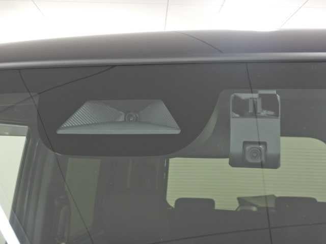 Ｎ－ＢＯＸカスタム Ｎ－ＢＯＸ　ＣＵＳＴＯＭ　ナビ／ＴＶ　バックカメラ　パワースライドア　ＣＭＢＳ　電格ミラー　オートエアコン　スマートキ　ＬＥＤ　盗難防止装置　クルコン　バックカメラ　フルセグＴＶ　パワーステアリング　エアバッグ　ＥＳＣ　パワーウインドウ　オートライト（25枚目）