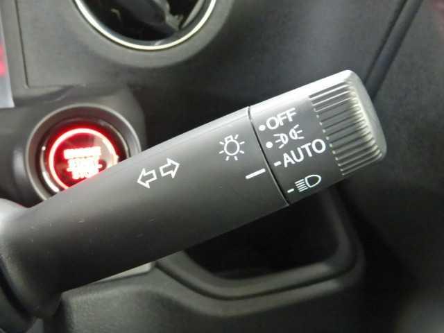 Ｎ－ＢＯＸカスタム Ｎ－ＢＯＸ　ＣＵＳＴＯＭ　ナビ／ＴＶ　バックカメラ　パワースライドア　ＣＭＢＳ　電格ミラー　オートエアコン　スマートキ　ＬＥＤ　盗難防止装置　クルコン　バックカメラ　フルセグＴＶ　パワーステアリング　エアバッグ　ＥＳＣ　パワーウインドウ　オートライト（40枚目）