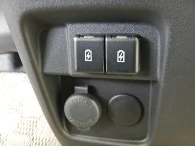 スペーシア ハイブリッドＸ　アップグレードパッケージ　ワンオーナー　デュアルセンサーブレーキＳ　両側パワードア　コーナーセンサ　オートクルーズ　スマートエントリー　シ－トヒ－タ－　電格ドアミラー　ｉ－ｓｔｏｐ　フリーキー　安全ボディ　オートマチックハイビーム　ＶＤＣ（12枚目）