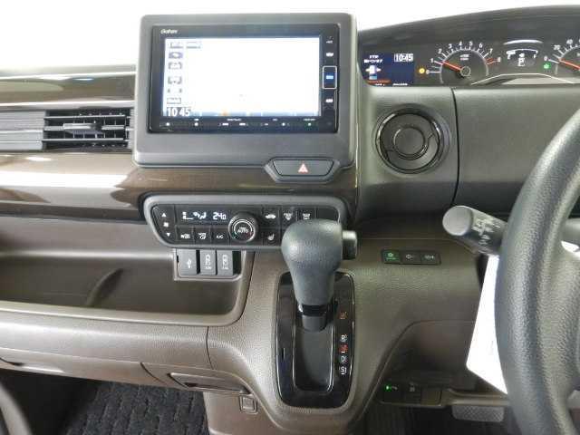 N-BOX Lコーディネートスタイル ナビ/TV バックカメラ Rカメラ レーダーブレーキ ECON LEDヘットライト 前席シートヒーター パーキングセンサー サイドカーテンエアバック ワンオーナー オートクルーズコントロール 横滑り防止 キーレス メモリーナビ(7枚目)