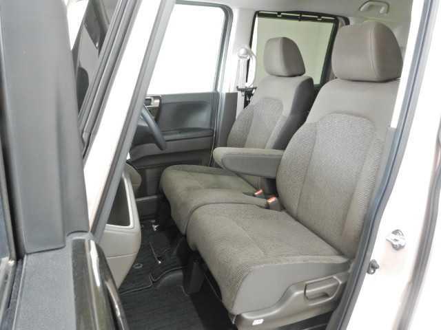 N-BOX Lコーディネートスタイル ナビ/TV バックカメラ Rカメラ レーダーブレーキ ECON LEDヘットライト 前席シートヒーター パーキングセンサー サイドカーテンエアバック ワンオーナー オートクルーズコントロール 横滑り防止 キーレス メモリーナビ(17枚目)