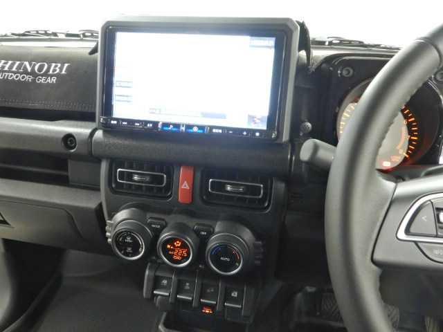 ジムニーノマド １．５ＦＣ　ブラック２トーンルーフ　５Ｆ　９インチナビ／ＴＶ　フルオートエアコン　Ｉ－ＳＴＯＰ　アクティブクルーズコントロール　パートタイム４ＷＤ　盗難防止システム　スマートキープッシュスタート　Ｂカメラ　ＬＥＤヘッドライト　ＥＴＣ　前席シートヒーター　ＡＢＳ（7枚目）