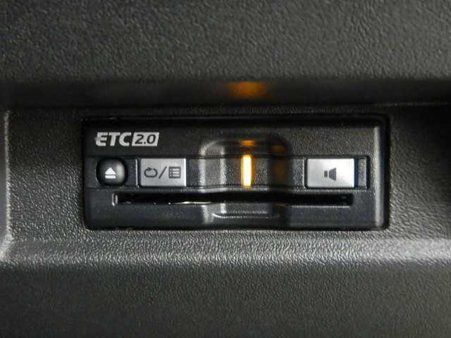 ジムニーノマド １．５ＦＣ　ブラック２トーンルーフ　５Ｆ　９インチナビ／ＴＶ　フルオートエアコン　Ｉ－ＳＴＯＰ　アクティブクルーズコントロール　パートタイム４ＷＤ　盗難防止システム　スマートキープッシュスタート　Ｂカメラ　ＬＥＤヘッドライト　ＥＴＣ　前席シートヒーター　ＡＢＳ（13枚目）