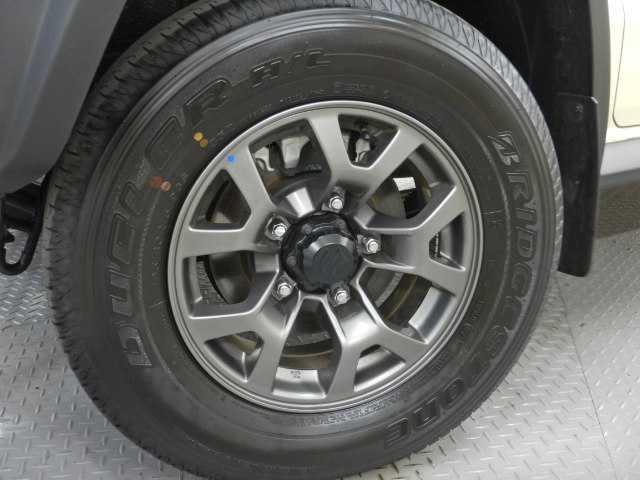 ジムニーノマド １．５ＦＣ　ブラック２トーンルーフ　５Ｆ　９インチナビ／ＴＶ　フルオートエアコン　Ｉ－ＳＴＯＰ　アクティブクルーズコントロール　パートタイム４ＷＤ　盗難防止システム　スマートキープッシュスタート　Ｂカメラ　ＬＥＤヘッドライト　ＥＴＣ　前席シートヒーター　ＡＢＳ（16枚目）