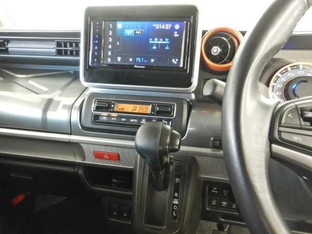 スペーシアギア ハイブリッド　ＸＺ　ディスプレイオーディオ　バックカメラ　アイストップ　電動格納式ドアミラー　ＶＳＡ　シートヒター　ＵＳＢ入力　パワーウインドウ　ＬＥＤ　イモビライザー　キーフリー　ＥＴＣ付き　パワステ　Ｗエアバック　バックカメラ　フルオートエアコン　ＳＲＳ（7枚目）