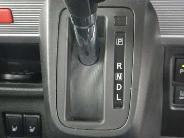 スペーシアギア ハイブリッド　ＸＺ　ディスプレイオーディオ　バックカメラ　アイストップ　電動格納式ドアミラー　ＶＳＡ　シートヒター　ＵＳＢ入力　パワーウインドウ　ＬＥＤ　イモビライザー　キーフリー　ＥＴＣ付き　パワステ　Ｗエアバック　バックカメラ　フルオートエアコン　ＳＲＳ（10枚目）