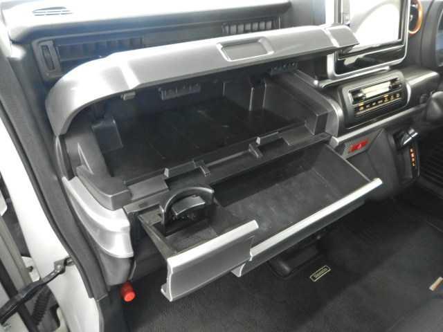 スペーシアギア ハイブリッド　ＸＺ　ディスプレイオーディオ　バックカメラ　アイストップ　電動格納式ドアミラー　ＶＳＡ　シートヒター　ＵＳＢ入力　パワーウインドウ　ＬＥＤ　イモビライザー　キーフリー　ＥＴＣ付き　パワステ　Ｗエアバック　バックカメラ　フルオートエアコン　ＳＲＳ（44枚目）