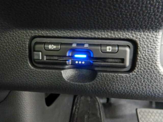 Ｎ－ＷＧＮカスタム カスタム　Ｌ・ターボ　８インチナビ／ＴＶ　ＬＥＤライト　衝突被害軽減装置　ＬＥＤランプ　ワンオーナー車　クリアランスソナー　Ｂカメ　サイドエアバック　前席シートヒーター　メモリーナビ　イモビ　スマートキー・プッシュスタート　キーフリー　横滑り防止　Ａライト（13枚目）