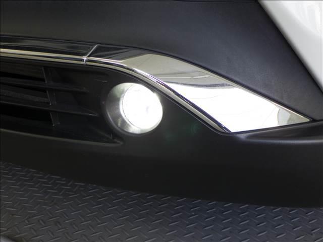 ハリアーハイブリッド ２．５Ｚ　レザーＰＫＧ　全方位カメラ　調光パノラマルーフ　革　Ｃソナー　全方位モニタ　電動トランク　電動格納ミラー　パノラマサンルーフ　シートヒータ　地デジ　横滑防止　盗難防止システム　オートハイビーム　シートクーラー　Ｂモニター　ＵＳＢ接続　オートライト　革（10枚目）