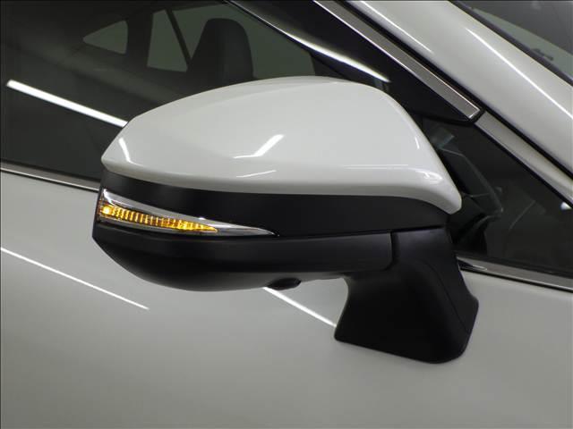 ハリアーハイブリッド ２．５Ｚ　レザーＰＫＧ　全方位カメラ　調光パノラマルーフ　革　Ｃソナー　全方位モニタ　電動トランク　電動格納ミラー　パノラマサンルーフ　シートヒータ　地デジ　横滑防止　盗難防止システム　オートハイビーム　シートクーラー　Ｂモニター　ＵＳＢ接続　オートライト　革（12枚目）