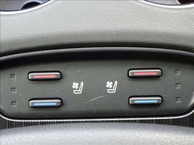 ハリアーハイブリッド ２．５Ｚ　レザーＰＫＧ　全方位カメラ　調光パノラマルーフ　革　Ｃソナー　全方位モニタ　電動トランク　電動格納ミラー　パノラマサンルーフ　シートヒータ　地デジ　横滑防止　盗難防止システム　オートハイビーム　シートクーラー　Ｂモニター　ＵＳＢ接続　オートライト　革（27枚目）