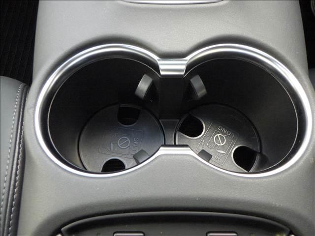 ハリアーハイブリッド ２．５Ｚ　レザーＰＫＧ　全方位カメラ　調光パノラマルーフ　革　Ｃソナー　全方位モニタ　電動トランク　電動格納ミラー　パノラマサンルーフ　シートヒータ　地デジ　横滑防止　盗難防止システム　オートハイビーム　シートクーラー　Ｂモニター　ＵＳＢ接続　オートライト　革（32枚目）