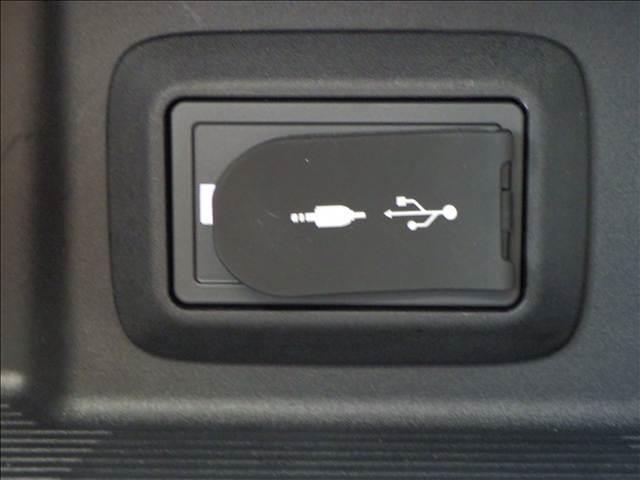 ハリアーハイブリッド ２．５Ｚ　レザーＰＫＧ　全方位カメラ　調光パノラマルーフ　革　Ｃソナー　全方位モニタ　電動トランク　電動格納ミラー　パノラマサンルーフ　シートヒータ　地デジ　横滑防止　盗難防止システム　オートハイビーム　シートクーラー　Ｂモニター　ＵＳＢ接続　オートライト　革（36枚目）