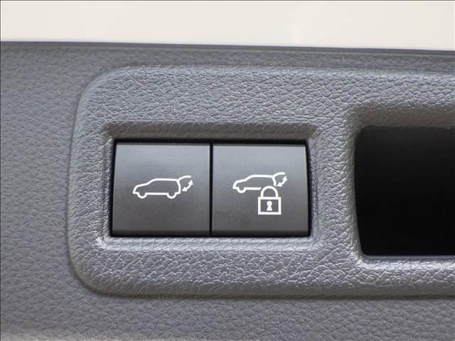 ハリアーハイブリッド ２．５Ｚ　レザーＰＫＧ　全方位カメラ　調光パノラマルーフ　革　Ｃソナー　全方位モニタ　電動トランク　電動格納ミラー　パノラマサンルーフ　シートヒータ　地デジ　横滑防止　盗難防止システム　オートハイビーム　シートクーラー　Ｂモニター　ＵＳＢ接続　オートライト　革（45枚目）