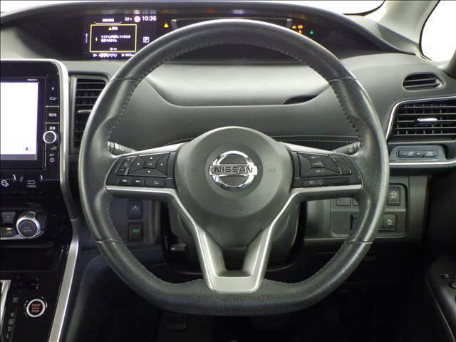 セレナ ２．０ハイウェイスターＶセレＩＩ全方位カメラ／ナビ／フ　純正９インチナビ／フルセグＴＶ　全方位カメラ　アルパイン１０．１インチフリップダウンモニター　ナビ連動ドラレコ／ＥＴＣ　両側パワースライドドア　ＬＥＤヘッドライト（7枚目）