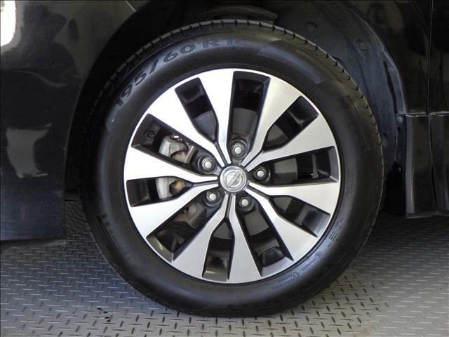 セレナ ２．０ハイウェイスターＶセレＩＩ全方位カメラ／ナビ／フ　純正９インチナビ／フルセグＴＶ　全方位カメラ　アルパイン１０．１インチフリップダウンモニター　ナビ連動ドラレコ／ＥＴＣ　両側パワースライドドア　ＬＥＤヘッドライト（12枚目）