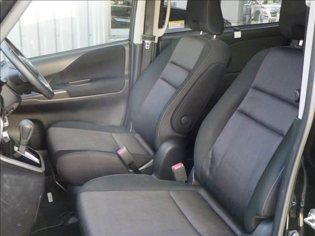 セレナ ２．０ハイウェイスターＶセレＩＩ全方位カメラ／ナビ／フ　純正９インチナビ／フルセグＴＶ　全方位カメラ　アルパイン１０．１インチフリップダウンモニター　ナビ連動ドラレコ／ＥＴＣ　両側パワースライドドア　ＬＥＤヘッドライト（13枚目）