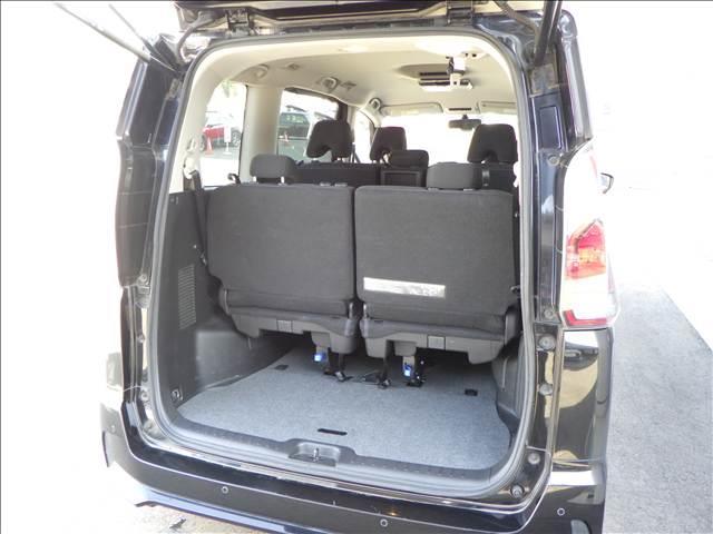 セレナ ２．０ハイウェイスターＶセレＩＩ全方位カメラ／ナビ／フ　純正９インチナビ／フルセグＴＶ　全方位カメラ　アルパイン１０．１インチフリップダウンモニター　ナビ連動ドラレコ／ＥＴＣ　両側パワースライドドア　ＬＥＤヘッドライト（16枚目）