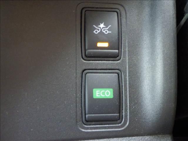 セレナ ２．０ハイウェイスターＶセレＩＩ全方位カメラ／ナビ／フ　純正９インチナビ／フルセグＴＶ　全方位カメラ　アルパイン１０．１インチフリップダウンモニター　ナビ連動ドラレコ／ＥＴＣ　両側パワースライドドア　ＬＥＤヘッドライト（25枚目）