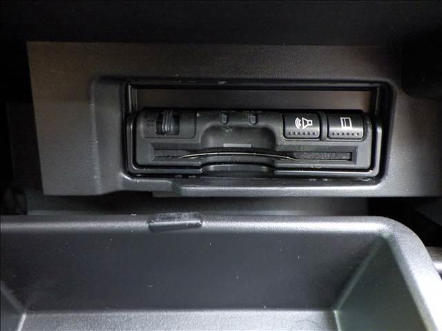 セレナ ２．０ハイウェイスターＶセレＩＩ全方位カメラ／ナビ／フ　純正９インチナビ／フルセグＴＶ　全方位カメラ　アルパイン１０．１インチフリップダウンモニター　ナビ連動ドラレコ／ＥＴＣ　両側パワースライドドア　ＬＥＤヘッドライト（31枚目）