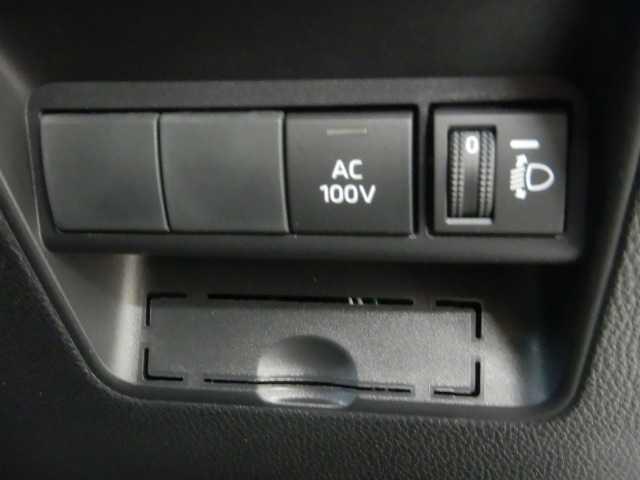 アクア １．５Ｚ　全方位カメラ　ディスプレイオーディオ　ＵＳＢ接続　ＡＨＢ　ソナー　衝突安全ボディ　パークアシスト　ＬＥＤヘッドライト　オートライト　スマートキー　１００Ｖ電源　イモビライザー　オートクルーズコントロール　エアコン　ＥＳＣ　キーレス　ＡＢＳ（12枚目）
