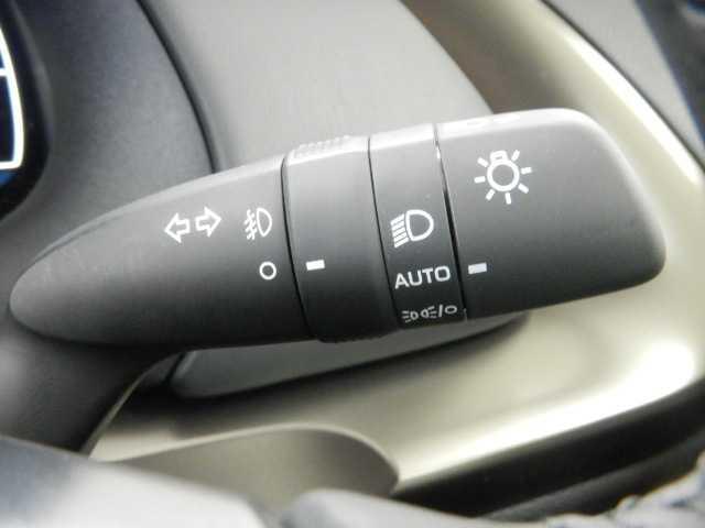 アクア １．５Ｚ　全方位カメラ　ディスプレイオーディオ　ＵＳＢ接続　ＡＨＢ　ソナー　衝突安全ボディ　パークアシスト　ＬＥＤヘッドライト　オートライト　スマートキー　１００Ｖ電源　イモビライザー　オートクルーズコントロール　エアコン　ＥＳＣ　キーレス　ＡＢＳ（44枚目）