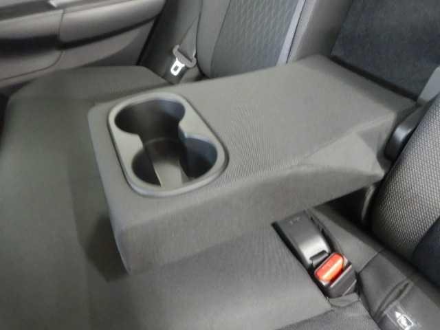 アクア １．５Ｚ　全方位カメラ　ディスプレイオーディオ　ＵＳＢ接続　ＡＨＢ　ソナー　衝突安全ボディ　パークアシスト　ＬＥＤヘッドライト　オートライト　スマートキー　１００Ｖ電源　イモビライザー　オートクルーズコントロール　エアコン　ＥＳＣ　キーレス　ＡＢＳ（45枚目）