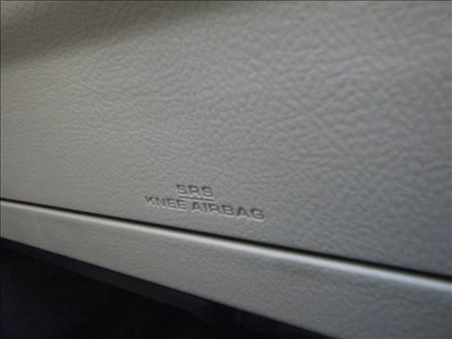 ランドクルーザープラド ２．８Ｄ－ＴＢ　ＴＺ－Ｇ　サンルーフ　革　９インチナビ　オートハイビーム　エアシート　横滑り防止装置　ＬＥＤライト　パノラミックビュー　オートクルーズコントロール　パワーウィンドウ　電動格納サードシート　電動シート　３列シート　メモリーナビ　４ＷＤ　ナビ（25枚目）