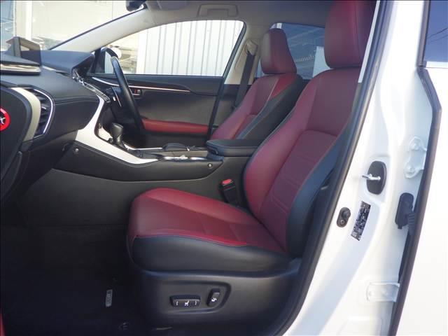 ＮＸ ＮＸ３００　バージョンＬ　全方位カメラ　純正ナビ／ＴＶ　オートハイビーム　シートクーラー　全周囲　ナビＴＶ　衝突被害軽減　Ｓキー　キーレス　ＥＴＣ車載器　本革シート　クルコン　ＬＥＤヘッド　バックモニター　横滑り防止装置　シートヒーター　パワーシート（17枚目）