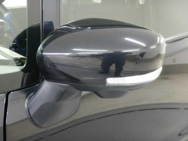 ワゴンＲカスタムＺ ハイブリッドＺＸ　全方位カメラ　９インチナビ／ＴＶ　アイドリングＳＴＯＰ　キーフリーシステム　カーテンエアバック　盗難防止　サイドカメラ　電格ドアミラー　シートヒータ　パワステ　全方位モニター用カメラ　エアコン　ＬＥＤランプ　パワーウィンドウ　ＤＶＤ（16枚目）