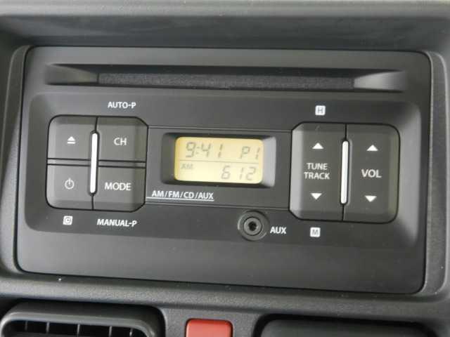 キャリイトラック ＫＸ　５ＭＴ　セーフティサポート　ＡＣ／ＰＳ／ＰＷ　ダブルエアバック　１オーナー　運転席エアバック　パワステ　エアコン付　パワーウインドウ　ＡＢＳ　ＥＳＣ　衝突安全ボディ　盗難防止システム　衝突軽減ブレーキサポート（6枚目）