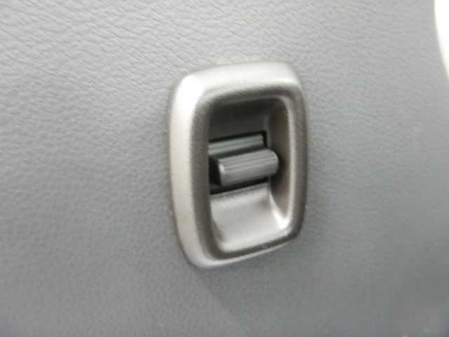 キャリイトラック ＫＸ　５ＭＴ　セーフティサポート　ＡＣ／ＰＳ／ＰＷ　ダブルエアバック　１オーナー　運転席エアバック　パワステ　エアコン付　パワーウインドウ　ＡＢＳ　ＥＳＣ　衝突安全ボディ　盗難防止システム　衝突軽減ブレーキサポート（30枚目）