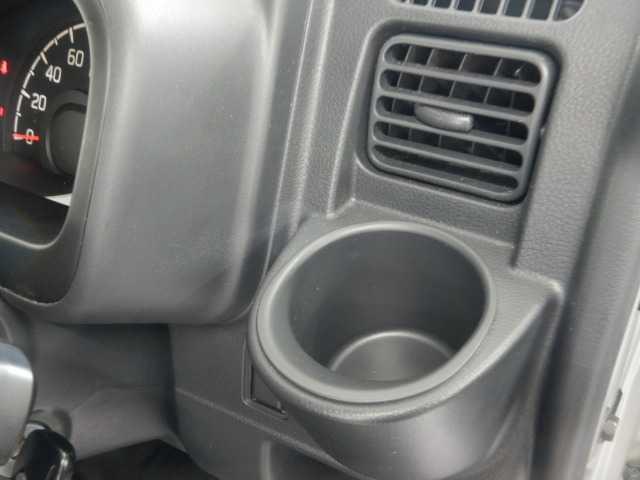 キャリイトラック ＫＸ　５ＭＴ　セーフティサポート　ＡＣ／ＰＳ／ＰＷ　ダブルエアバック　１オーナー　運転席エアバック　パワステ　エアコン付　パワーウインドウ　ＡＢＳ　ＥＳＣ　衝突安全ボディ　盗難防止システム　衝突軽減ブレーキサポート（32枚目）