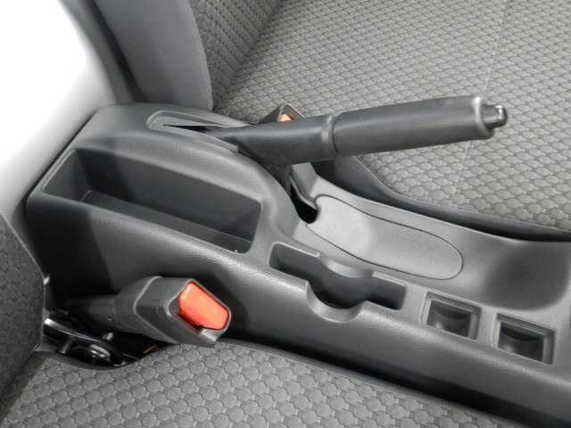 キャリイトラック ＫＸ　５ＭＴ　セーフティサポート　ＡＣ／ＰＳ／ＰＷ　ダブルエアバック　１オーナー　運転席エアバック　パワステ　エアコン付　パワーウインドウ　ＡＢＳ　ＥＳＣ　衝突安全ボディ　盗難防止システム　衝突軽減ブレーキサポート（34枚目）