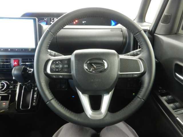 タント カスタムＲＳ　ナビ／ＴＶ　バックカメラ　両側パワスラ　ＩＳＴＯＰ　クリソナ　地デジフルセグ　オートミラー　ＥＴＣ付き　メモリーナビゲーション　運転席シートヒーター　ナビＴＶ　ＡＡＣ　ターボエンジン　ＬＥＤライト　サイドエアバッグ　オートライト　キーフリー（8枚目）